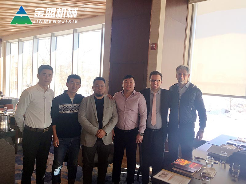 英国客户签订淘金船合同